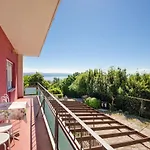 Mladen Jelica Apartman *