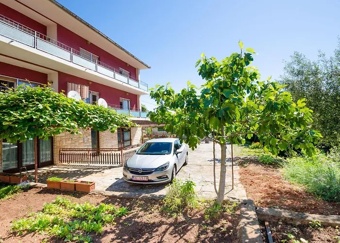 Apartament Mladen Jelica *