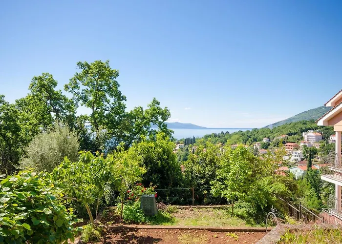 Mladen Jelica Apartment Ičići